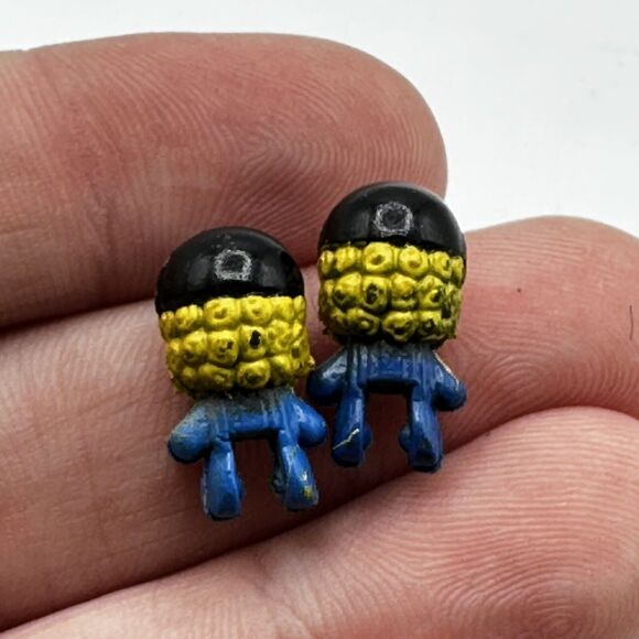 Vintage Polly Pocket horse back Riding Figurine Tops Only X2 Replacement 90s - Picture 4 of 4